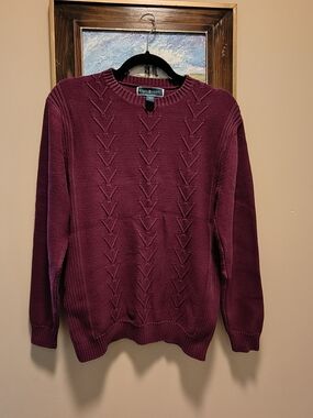 Kendra Scott Men's Crewneck Sweater in Burgundy